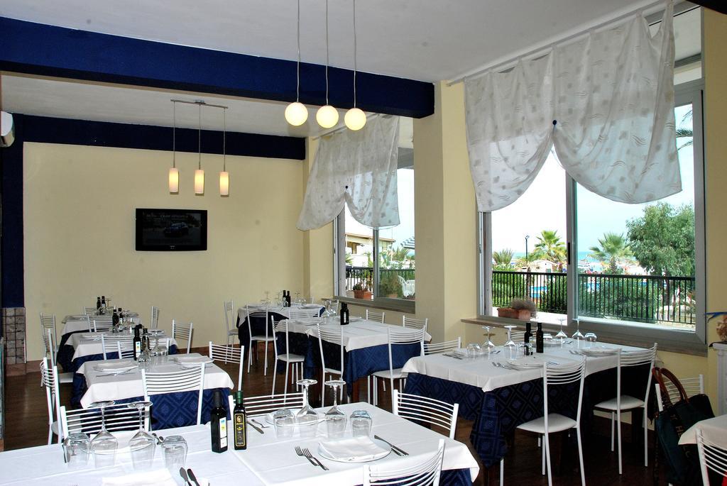 Tourist Residence San Benedetto del Tronto Exterior photo