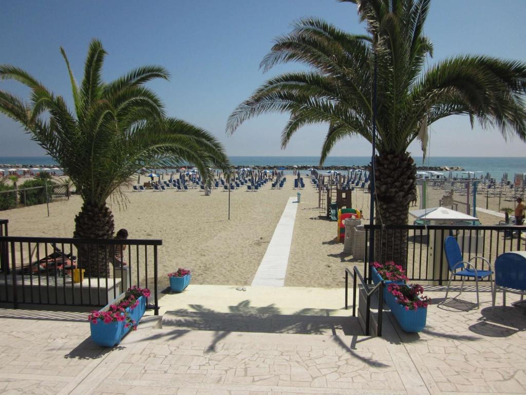 Tourist Residence San Benedetto del Tronto Exterior photo